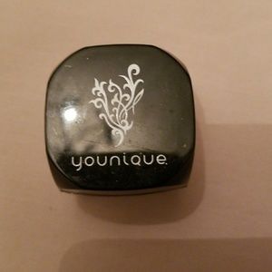 Younique eyeshadow